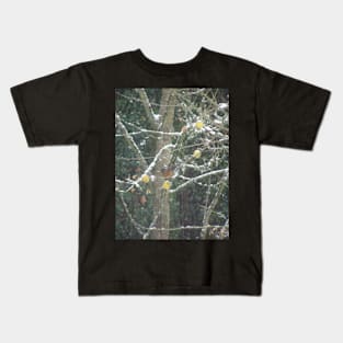 bird in a winter tree Kids T-Shirt